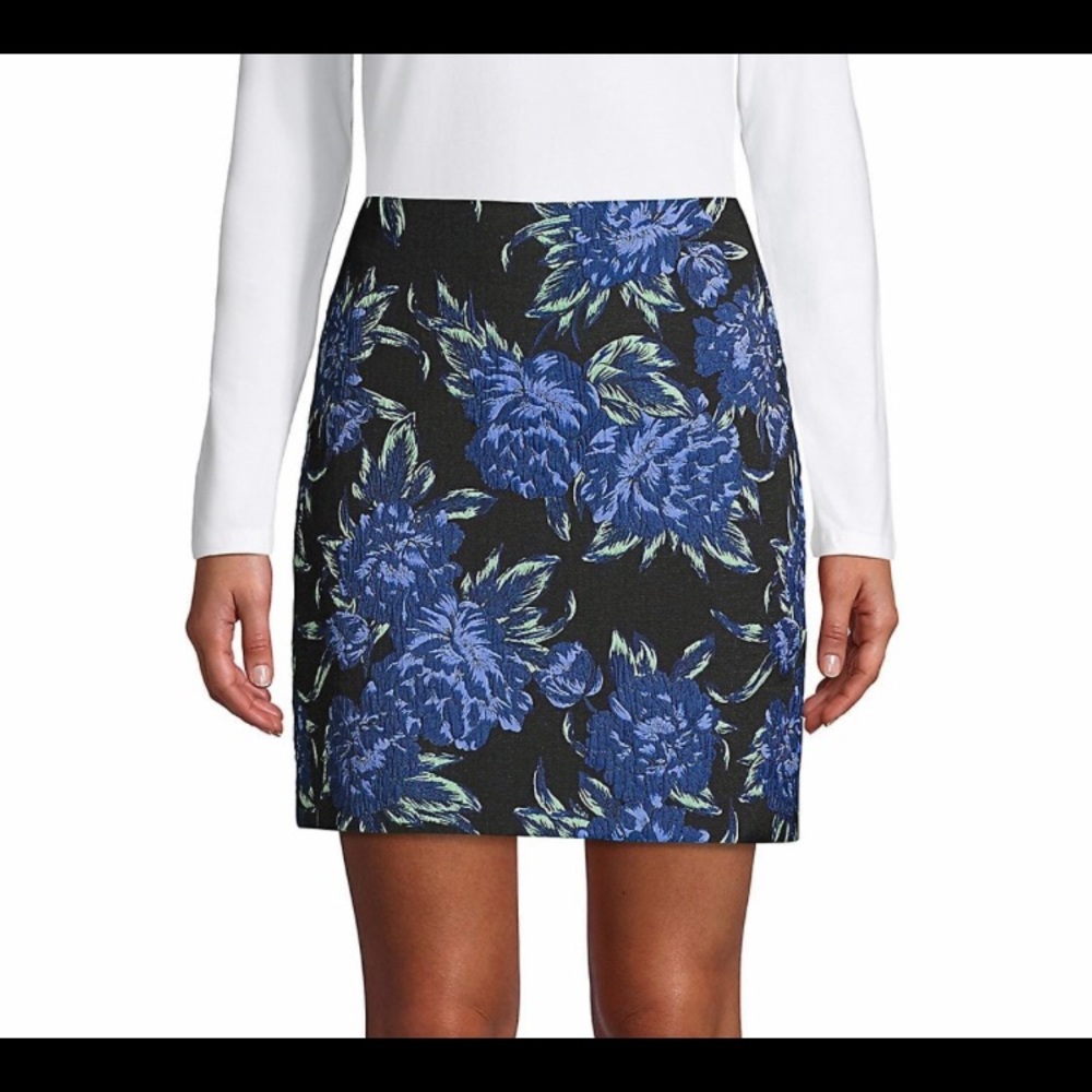 Floral jacquard mini skirt